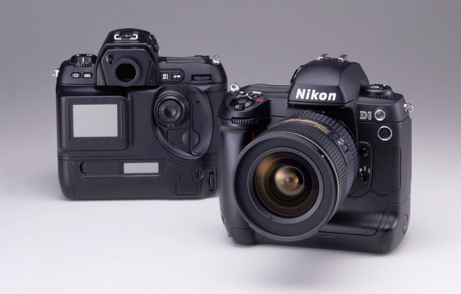 cameras-that-changed-everything-the-nikon-d1-fixation