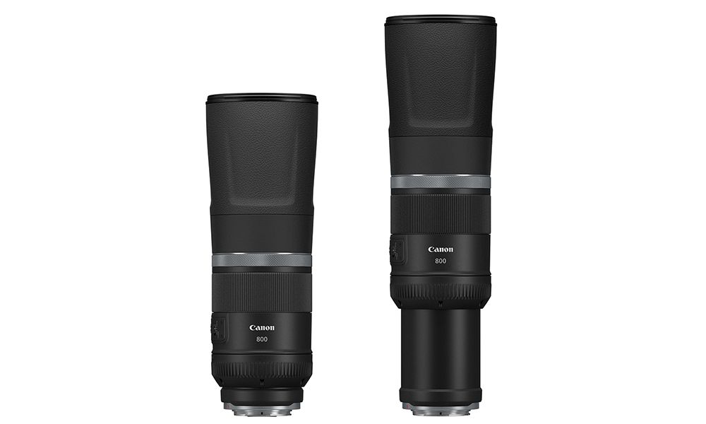 Canon RF 800mm f11 IS STM lens shown fully extended and compact