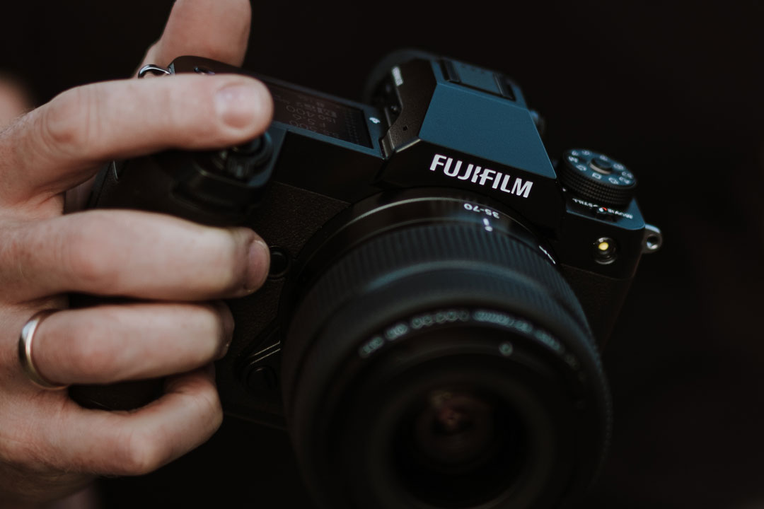 FUJIFILM GFX50S II MIRRORLESS DIGITAL CAMERA